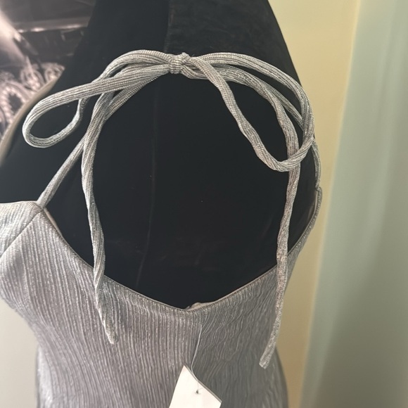 NWT Dress the Population Dream Metallic Tiered Midi Dress Dove Gray XXL 14 16 🪩 - Picture 11 of 15